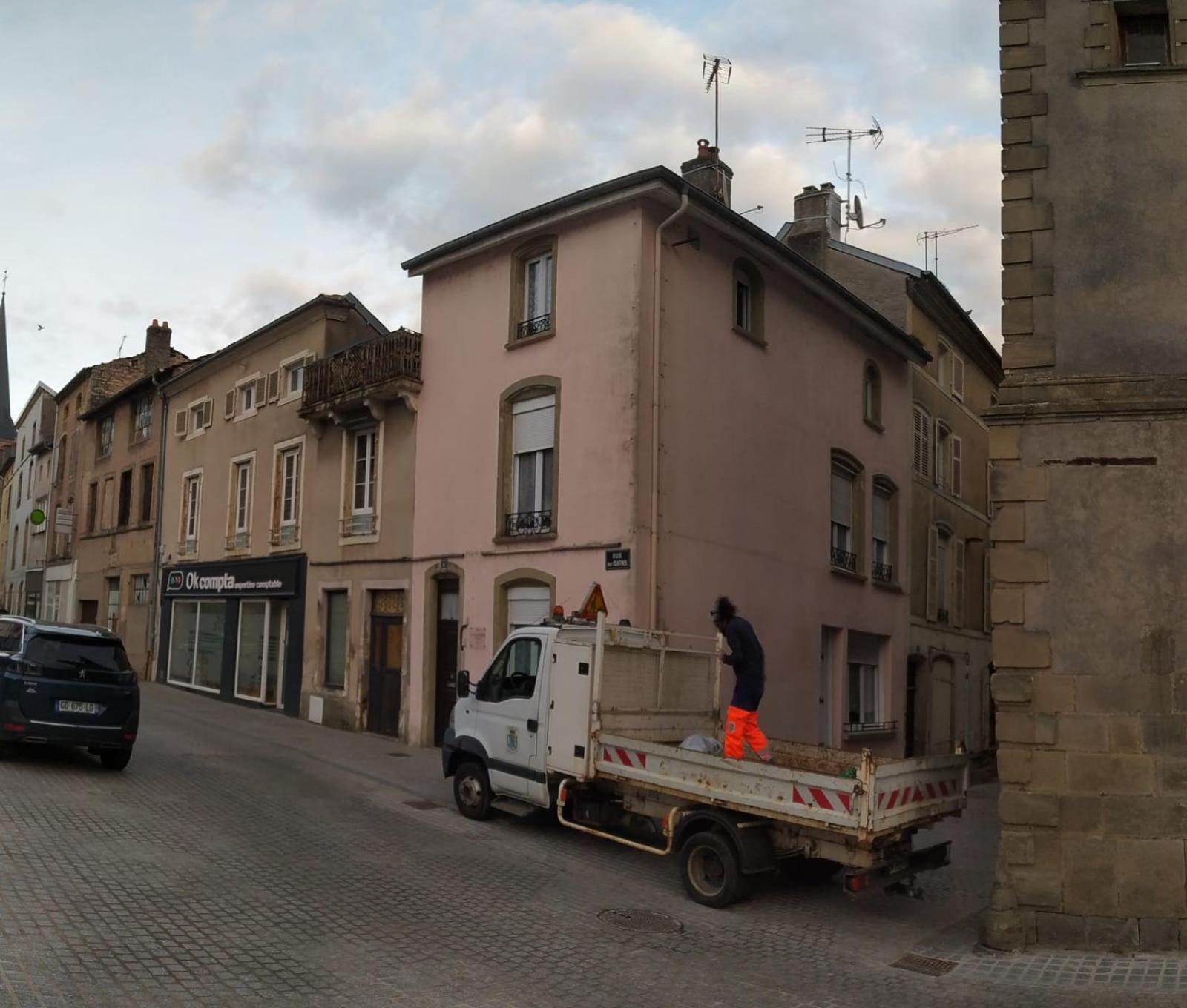 Studio Au Cloitres Mirecourt Exteriör bild